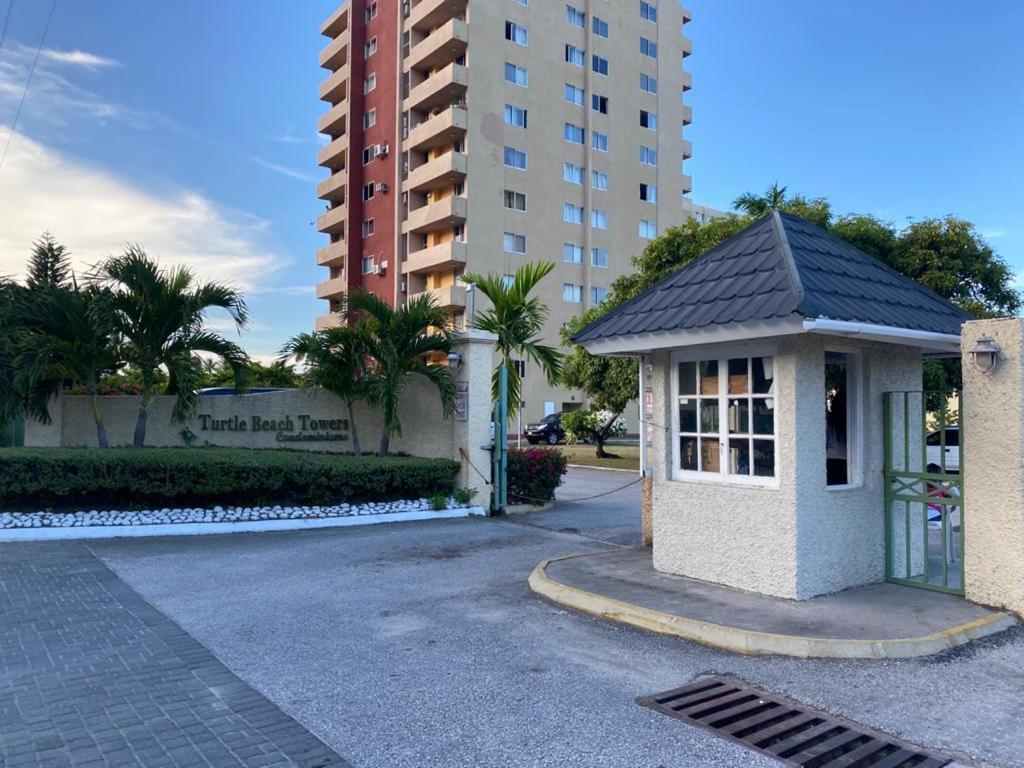 Beach-Side Condos At Turtle Beach Towers Ocho Rios Esterno foto